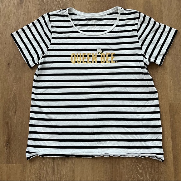 kate spade Tops - Kate Spade Queen Bee T- Shirt